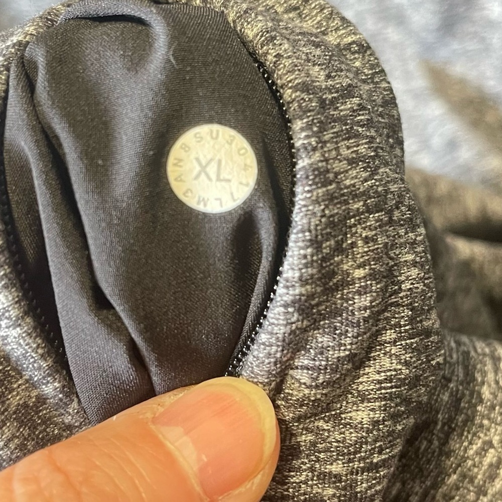 Lululemon Surge Warm 1/2 Zip Heathered Black Men's Size XL‎ - Picture 6 of 6